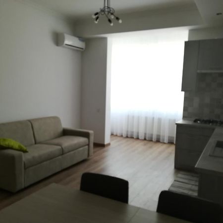 Apartment Lev Tolstoy 63 Chişinǎu Buitenkant foto